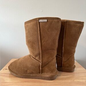 BearPaw Tan Suede Boots—women’s size 6